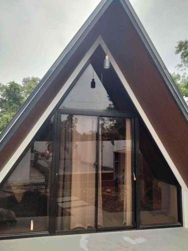 Grand Cabins
