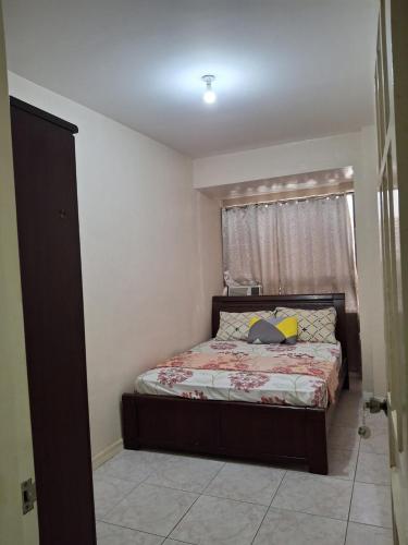 Cozy Apartment with Dining & Living Area