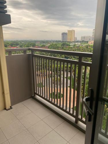 Gentry Manor 1BR with Balcony Near Okada - 6A