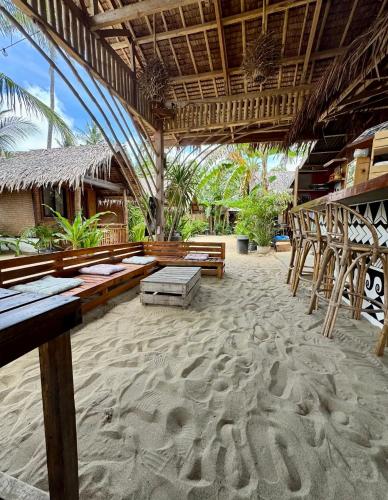 Zhaya's Beach & Cottages