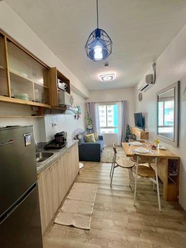 Elles Escape - One Bedroom with Balcony