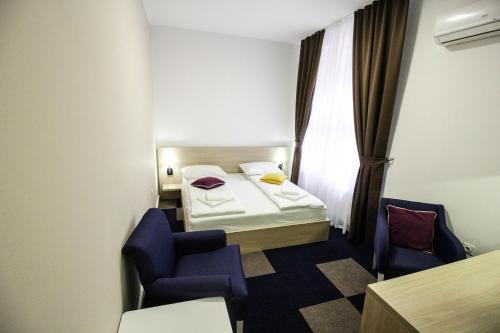 Hostel Story