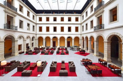 Pousada Viseu - Historic Hotel