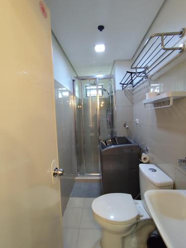 Blue Oikos Aesthetic 1BR Pool view in MOA