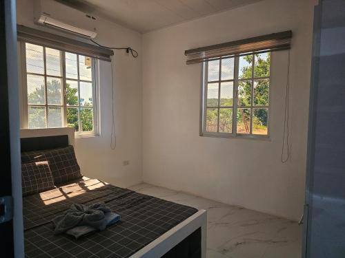 Masamirey Hilltop Cottage with Mini Pool and Beach Access newly built March 2025