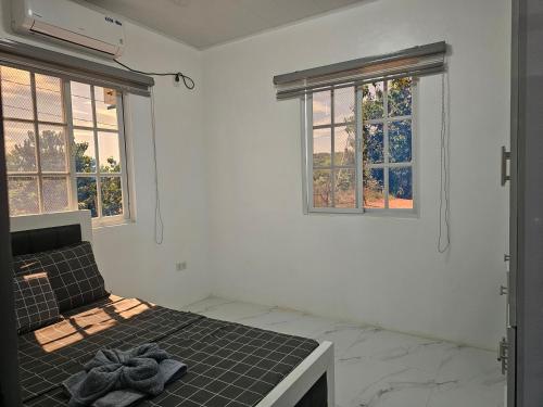 Masamirey Hilltop Cottage with Mini Pool and Beach Access newly built March 2025