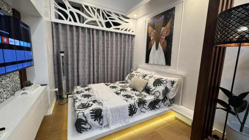 Cozy 1BR Pioneer Woodland SM Light Boni Mandaluyong