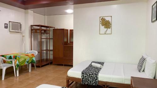 HMC Guesthouse - Malapascua Island Air-conditioned Room #2