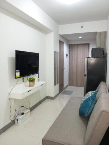 Comfort & Productivity Rainy Season WFH Retreat