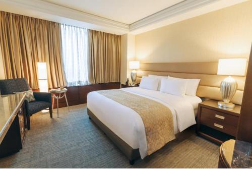 Crimson Hotel Filinvest City Manila