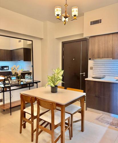 Spacious 1Br with balcony in Aeon Towers