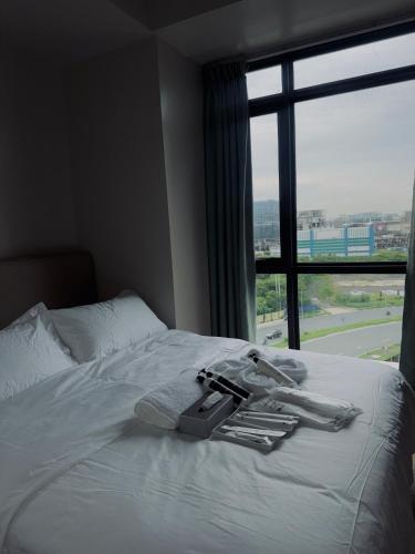 Staycation across Okada - H Hotel