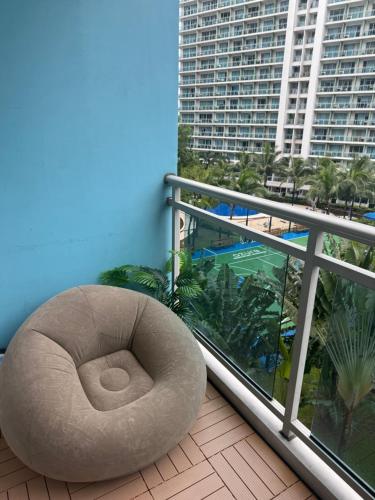 Zelle Luxxe - Azure Staycation Resort