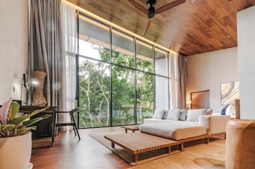 Piece Lio from Japan Managed by H Hospitality Group