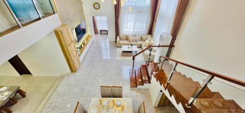 CozyNest Luxury Smart Pool Villa