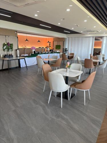 Sy bay Suites Okada NAIA T3 T1 Airport MOA COD DFA