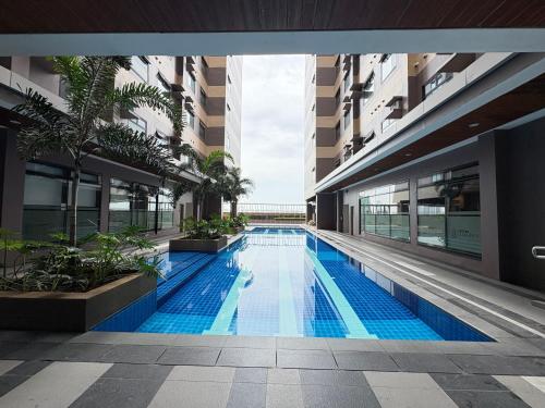 Aurora Escalades Cubao Quezon City