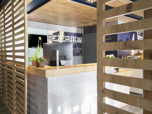 B&B HOTEL Rostock-Broderstorf