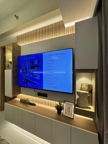 Luxxe Elite Suite at Shore 3 Residences near SM Mall of Asia and Manila Bay Seaside