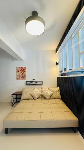 Cozy & Instaworthy Unit at Royal Oceancrest Mactan