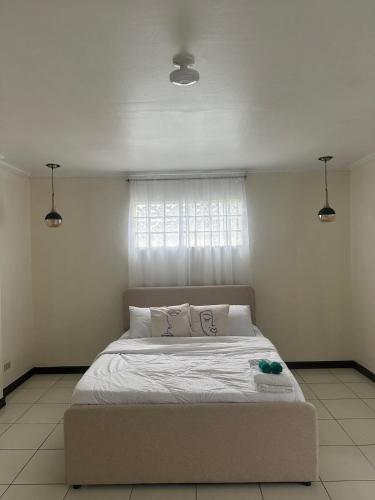 Himbing sa Pino Spacious 4 Bedroom, Free Parking