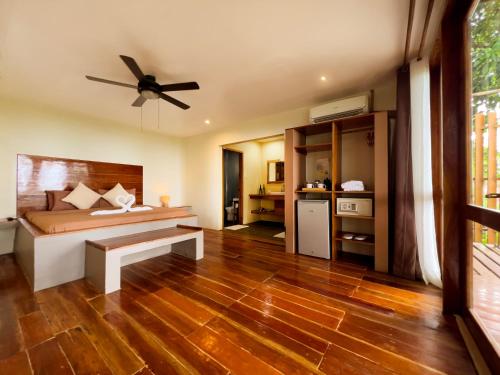 Nakabalo Guesthouse & Restaurant