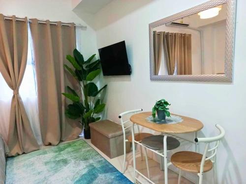 Resort-Style Studio - WV Towers 2 - Your Iloilo Escape