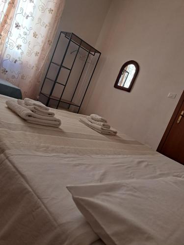 Due finestre sul cortile