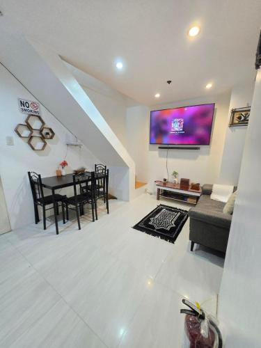 Condo 2 bedroom victoria de makati