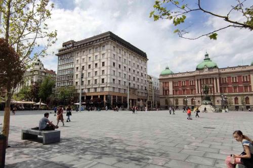 Five Points Square – City Center