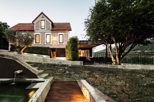 Quinta De S Bernardo Winery & Farmhouse