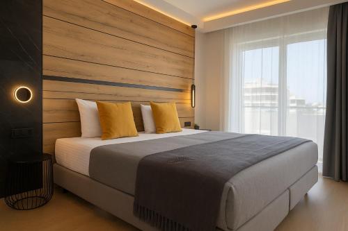 INCORSΟ - Smart Luxury Stay - Athens Airport - PassCode Late Check In
