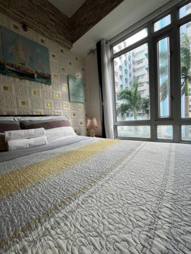 Marvinn's by LVH - 150 Newport Boulevard