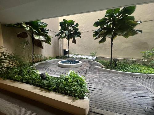 Marvinn's by LVH - 150 Newport Boulevard