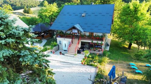 Guest House Family Varda