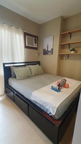 Condo Unit with Balcony Avida IT Park
