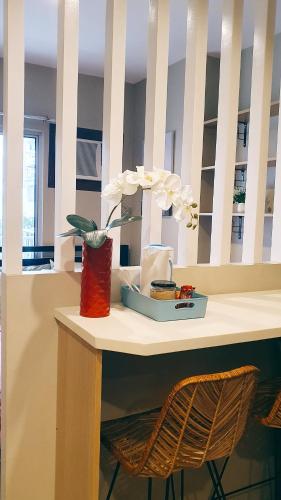 Condo Unit with Balcony Avida IT Park