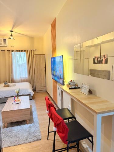 Condo in Laspinas near Terminal 1&2 SM Sucat