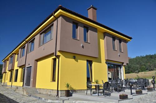 La Casa Hotel
