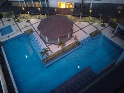 3 BRooms 3 Baths Cozy Condo, One Manchester Place