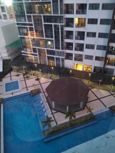 3 BRooms 3 Baths Cozy Condo, One Manchester Place