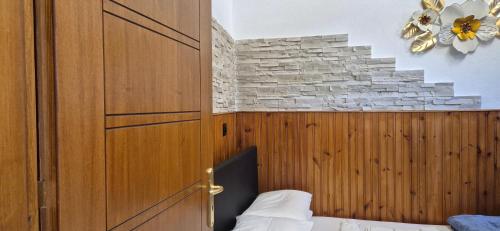 ΔΙΑΜΕΡΙΣΜΑ ΧΩΡΗΤΙΚΟΤΗΤΑΣ ΜΕΧΡΙ 4 ΑΤΟΜΩΝ ΚΕΝΤΡΙΚΑ