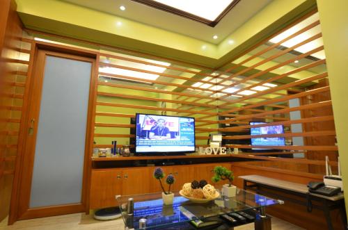 Suntrust Adriatico Gardens