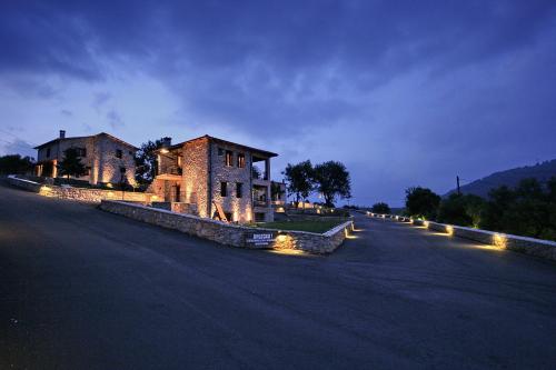 Mainalia Villas & Suites