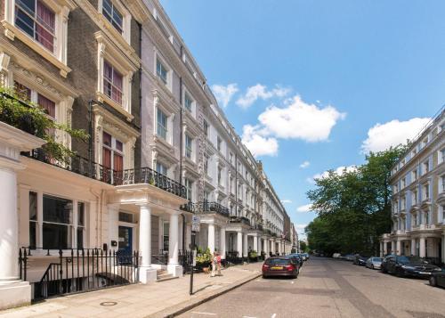 Astor Kensington