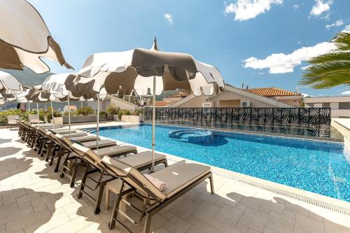 Sun Village Apartments