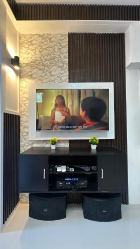 Cozy & Instaworthy Unit at Royal Oceancrest Mactan