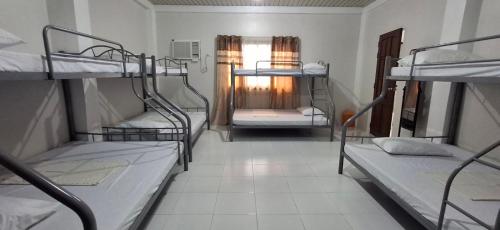 Lucky one transient 3mins walk from whart