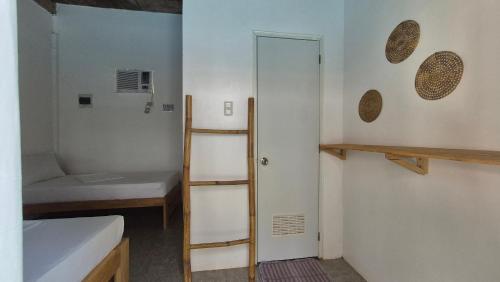 Camotes Backpackers Hostel