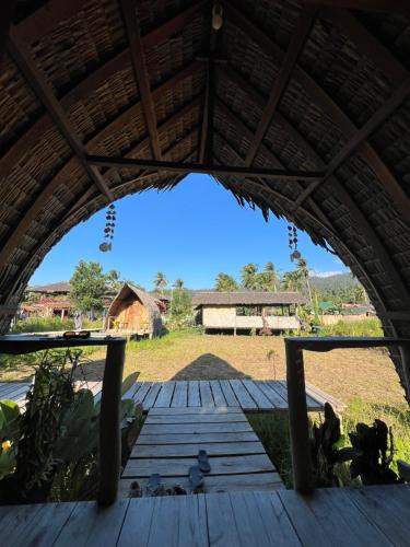 Palayan Paradise Huts